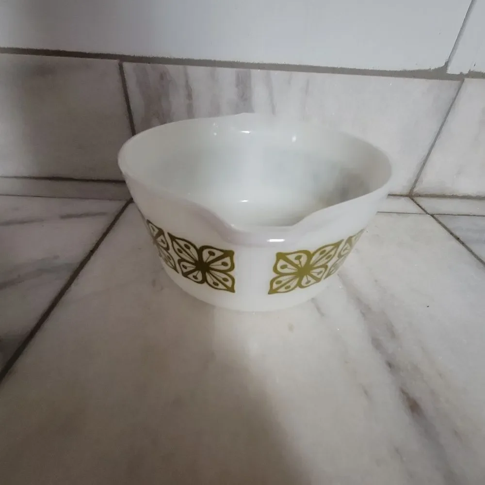 Vintage Pyrex Green Verde Square Floral Pattern Casserole Dish